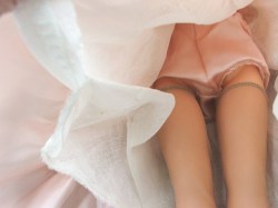 dc fashion doll 2 brunette legs